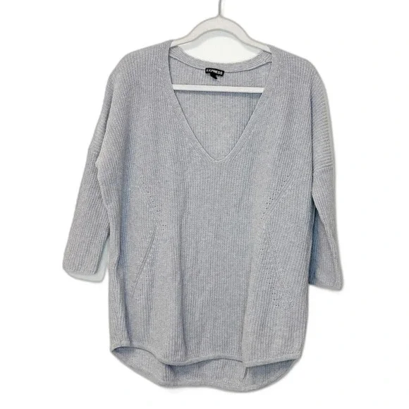 Express V-Neck Lightweight Knit Sweater | Gray | M - Picture 6 of 13